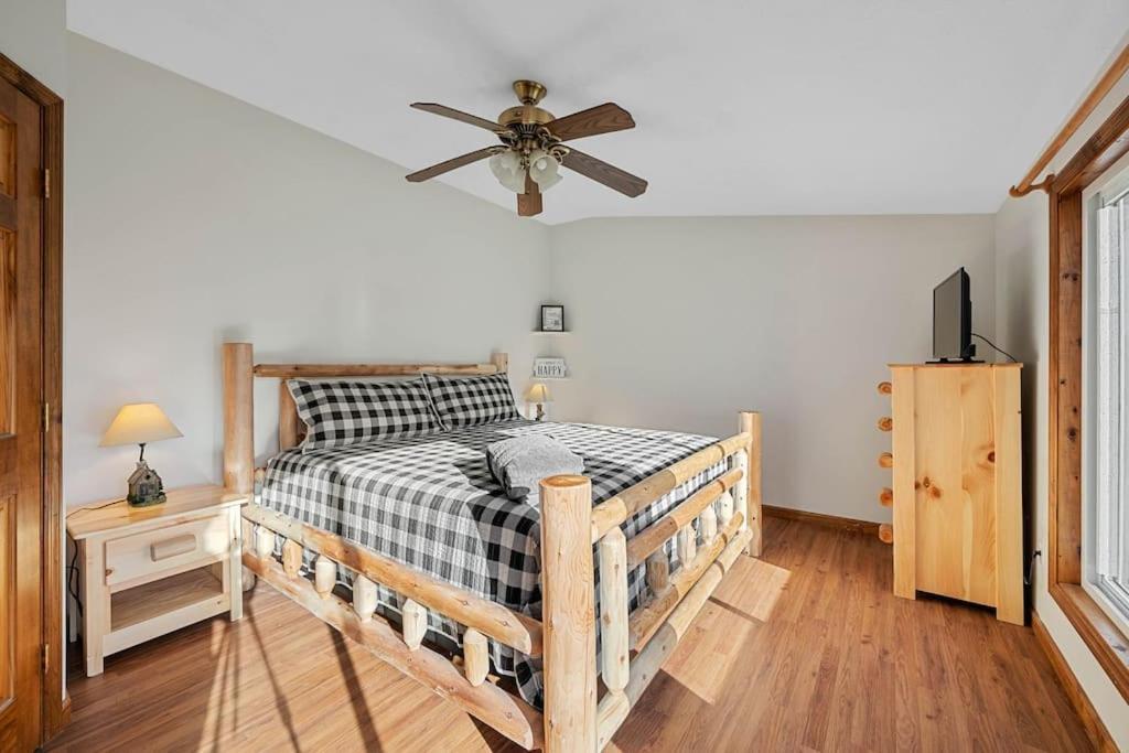 Dog Friendly! Views! Hot Tub! Close To Pf! Gsmnp Sevierville Exterior photo