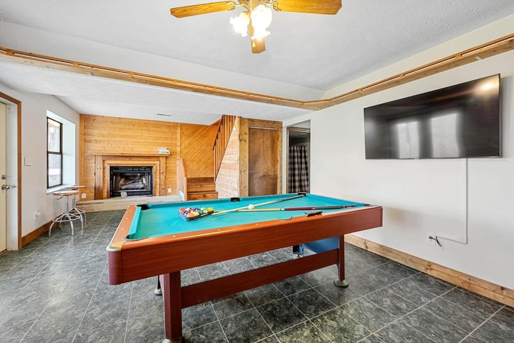 Dog Friendly! Views! Hot Tub! Close To Pf! Gsmnp Sevierville Exterior photo